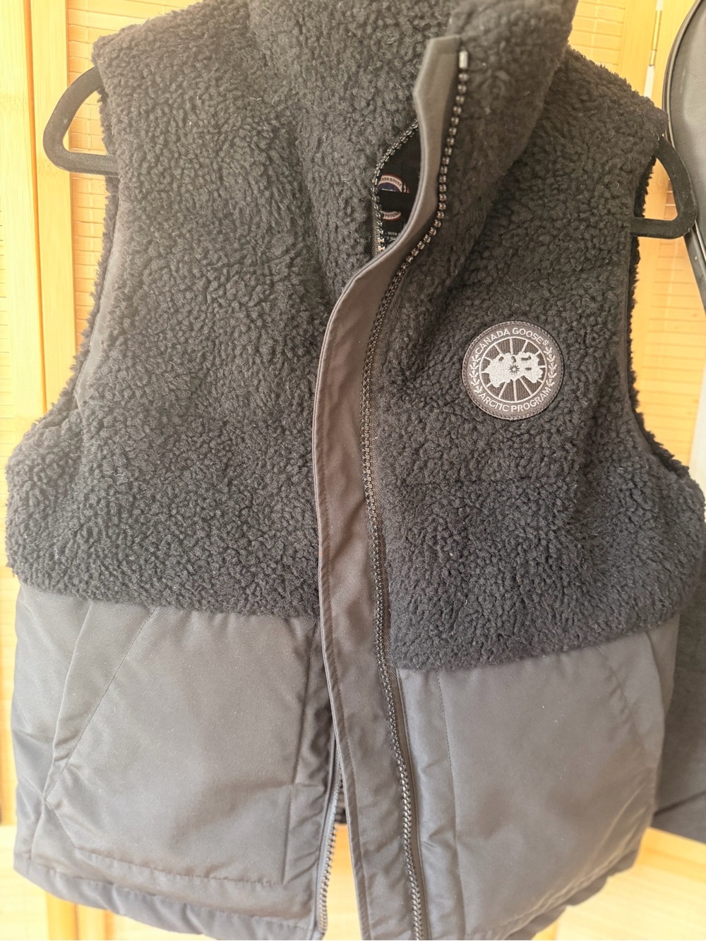 100% authentic Canada Goose Elora Black Vest Women S